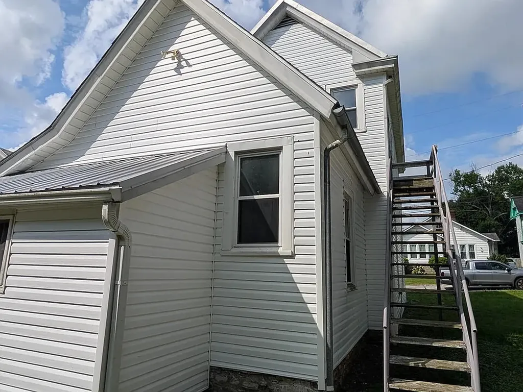 254 Mount Airy Avenue Paris KY 40361