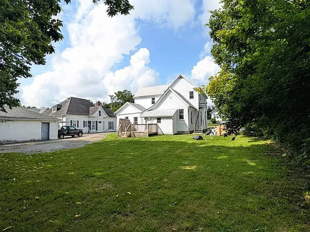 254 Mount Airy Avenue Paris KY 40361