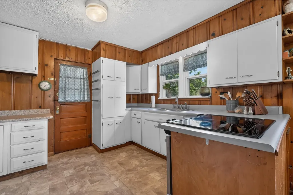 118 Cynthiana Street Williamstown KY 41097
