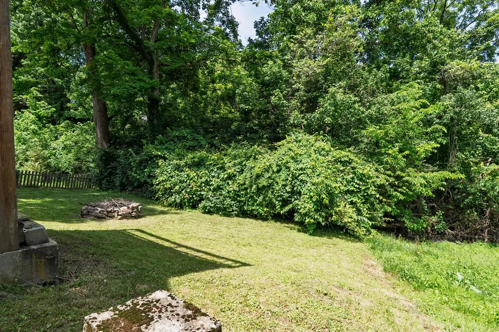 118 Cynthiana Street Williamstown KY 41097