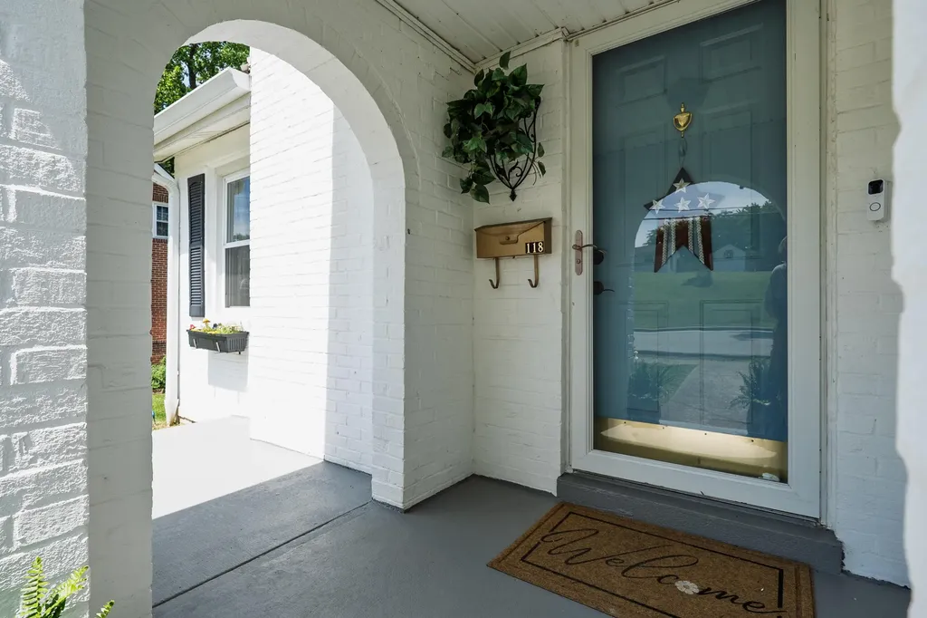 118 Cynthiana Street Williamstown KY 41097