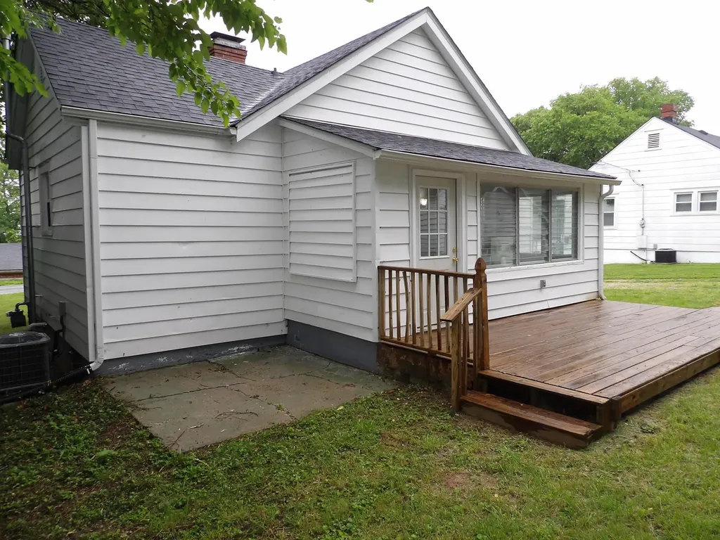 109 Allnutt Drive Frankfort KY 40601