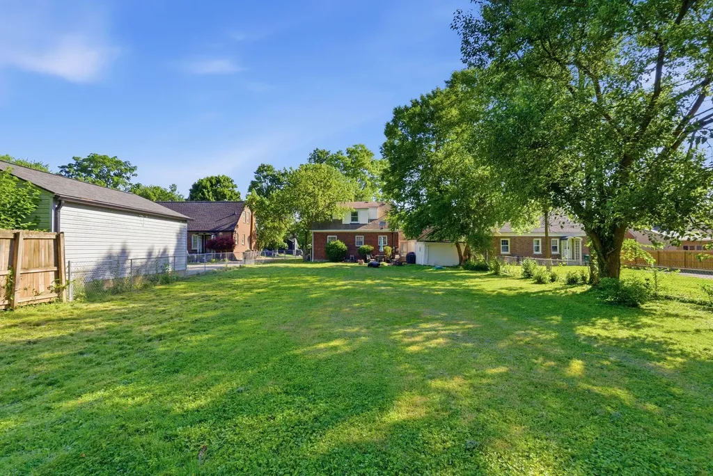 516 Rosemont Lexington KY 40503