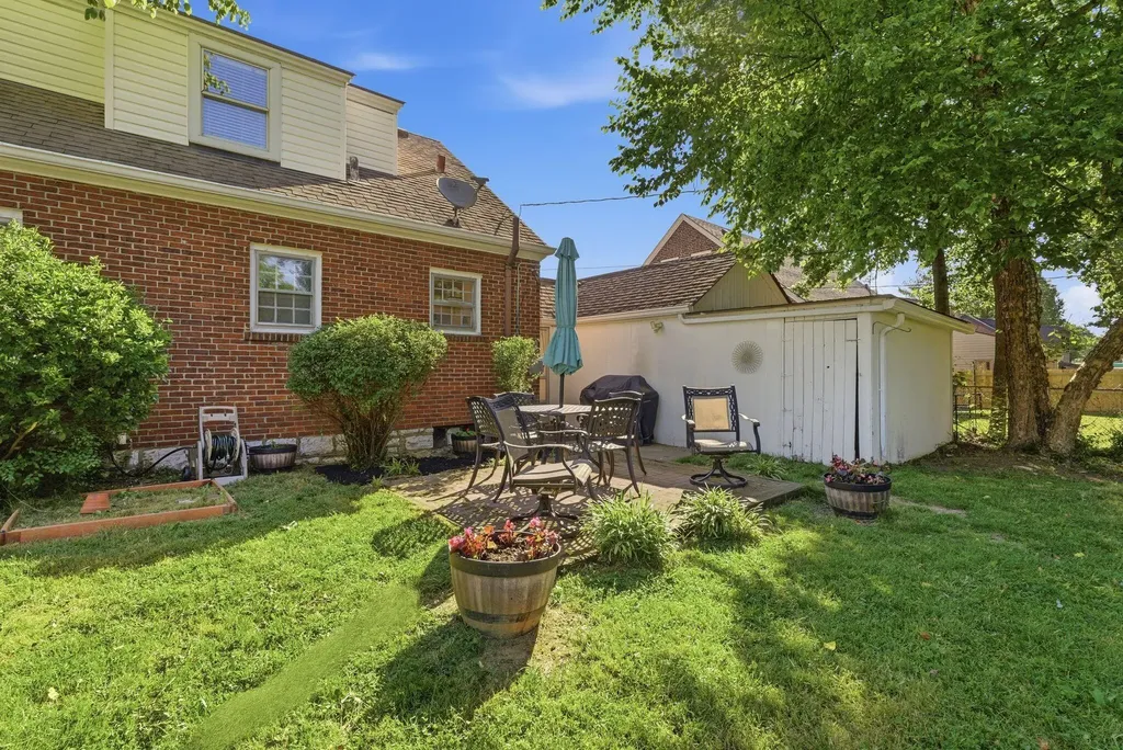 516 Rosemont Lexington KY 40503