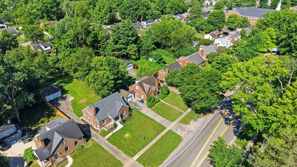 516 Rosemont Lexington KY 40503