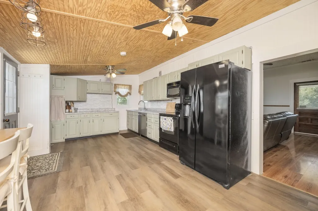 1160 Hopewell Road Harrodsburg KY 40330