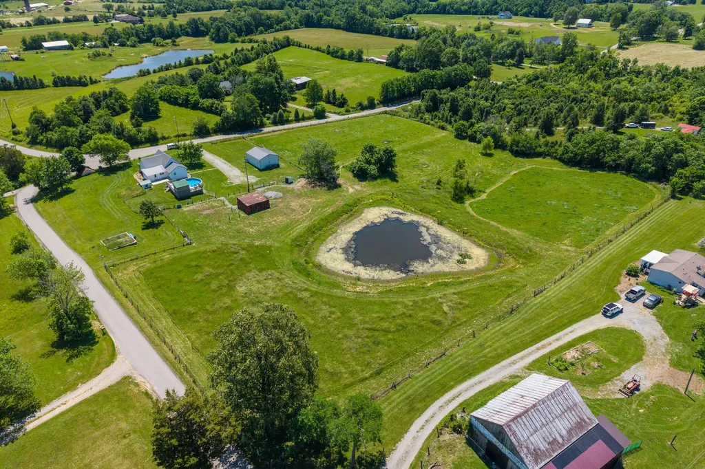 1160 Hopewell Road Harrodsburg KY 40330