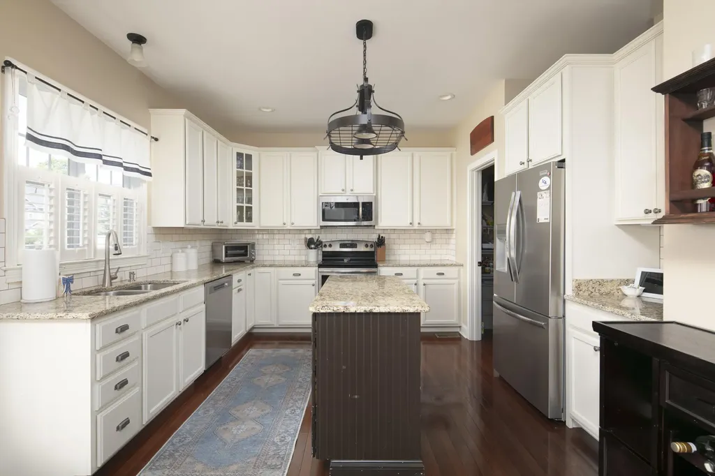 1823 Battery Street Lexington KY 40509