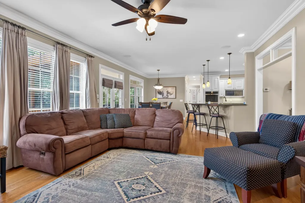 2228 Barnwell Lane Lexington KY 40513