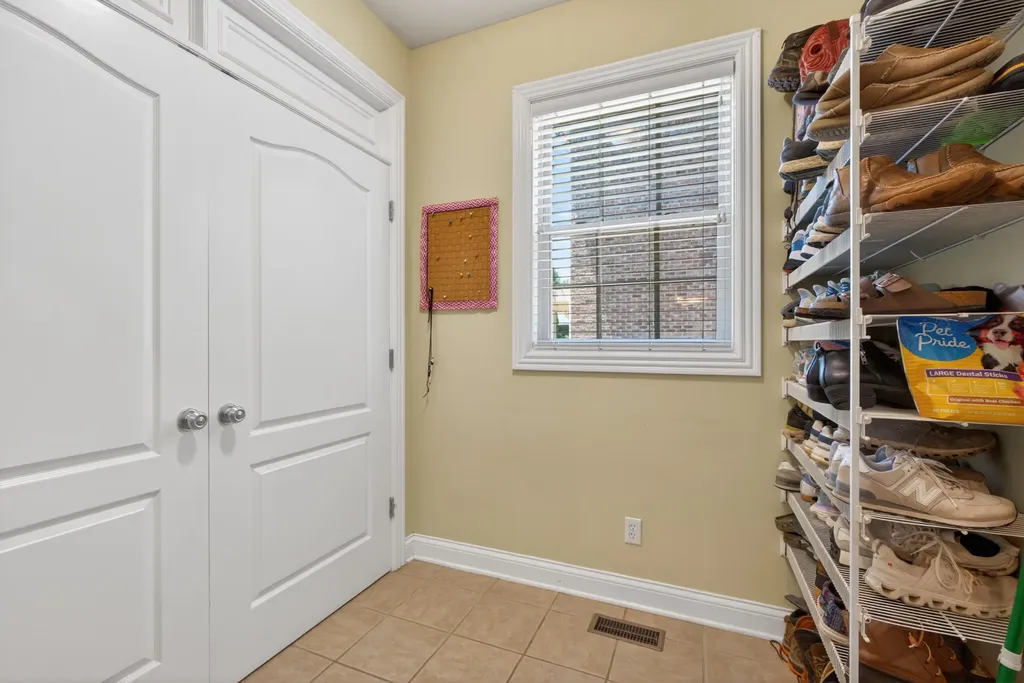 2228 Barnwell Lane Lexington KY 40513