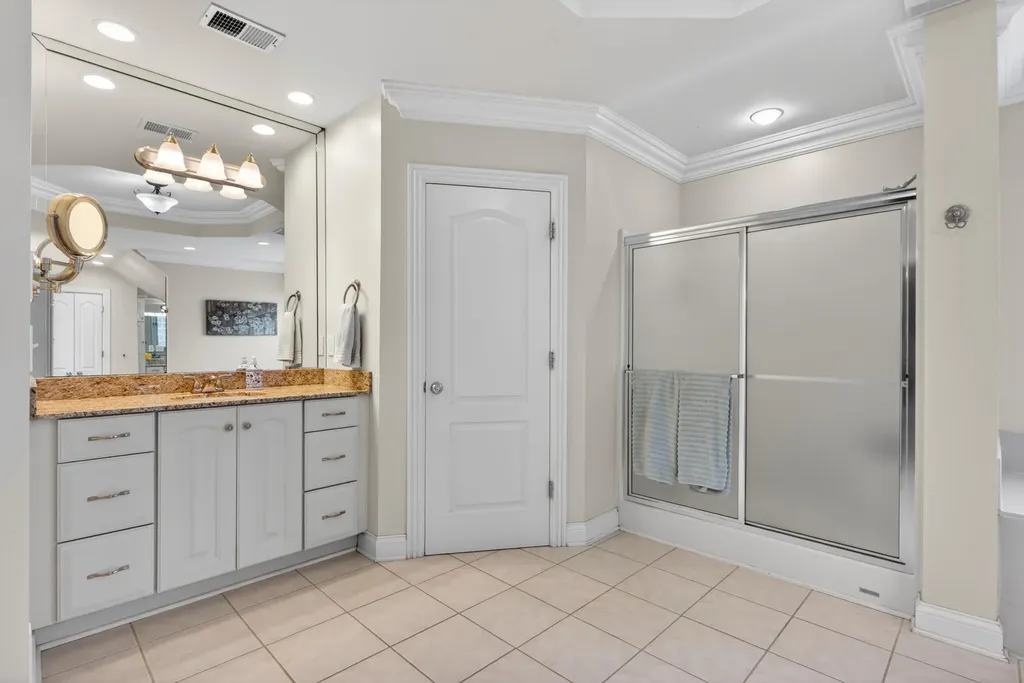 2228 Barnwell Lane Lexington KY 40513