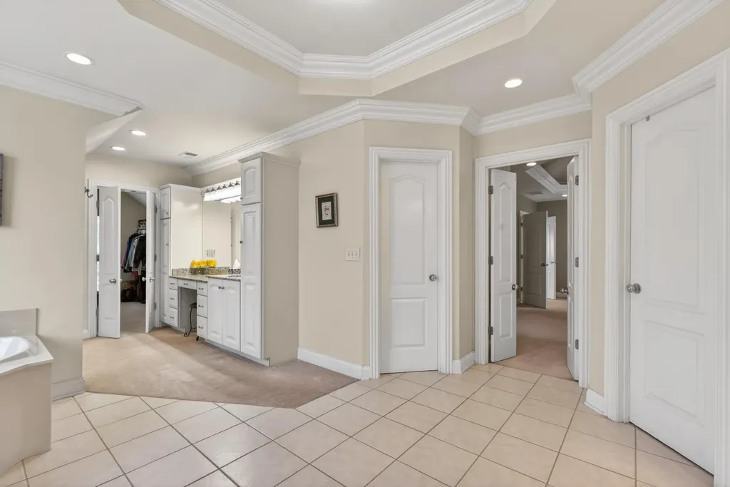 2228 Barnwell Lane Lexington KY 40513
