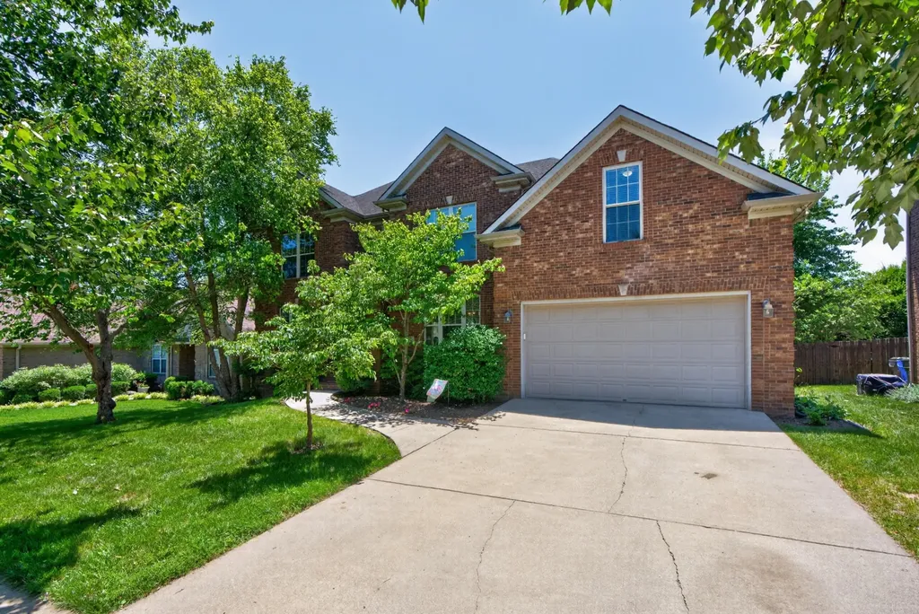 2228 Barnwell Lane Lexington KY 40513
