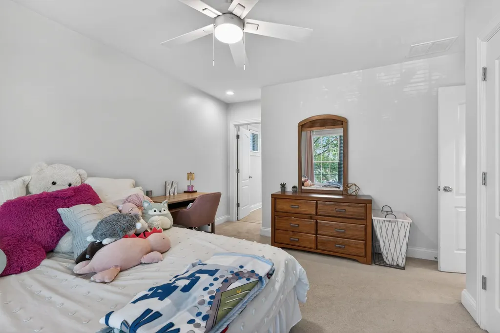 2228 Barnwell Lane Lexington KY 40513