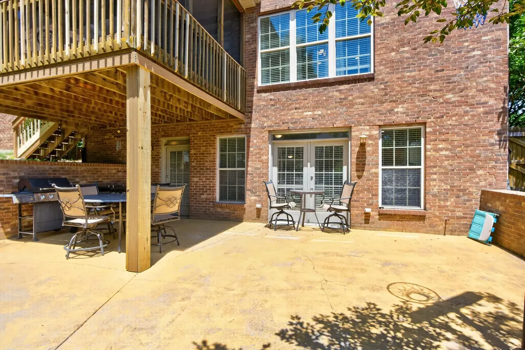 2228 Barnwell Lane Lexington KY 40513