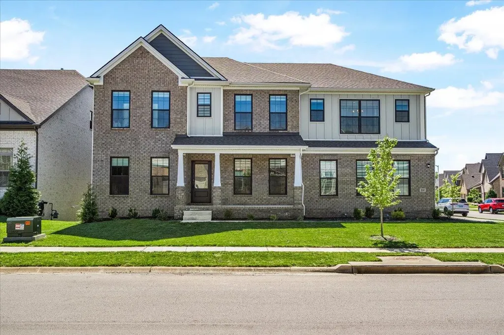 281 Squires Circle Lexington KY 40515