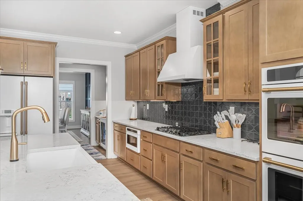 281 Squires Circle Lexington KY 40515
