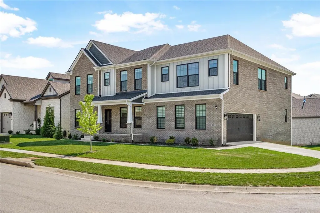 281 Squires Circle Lexington KY 40515
