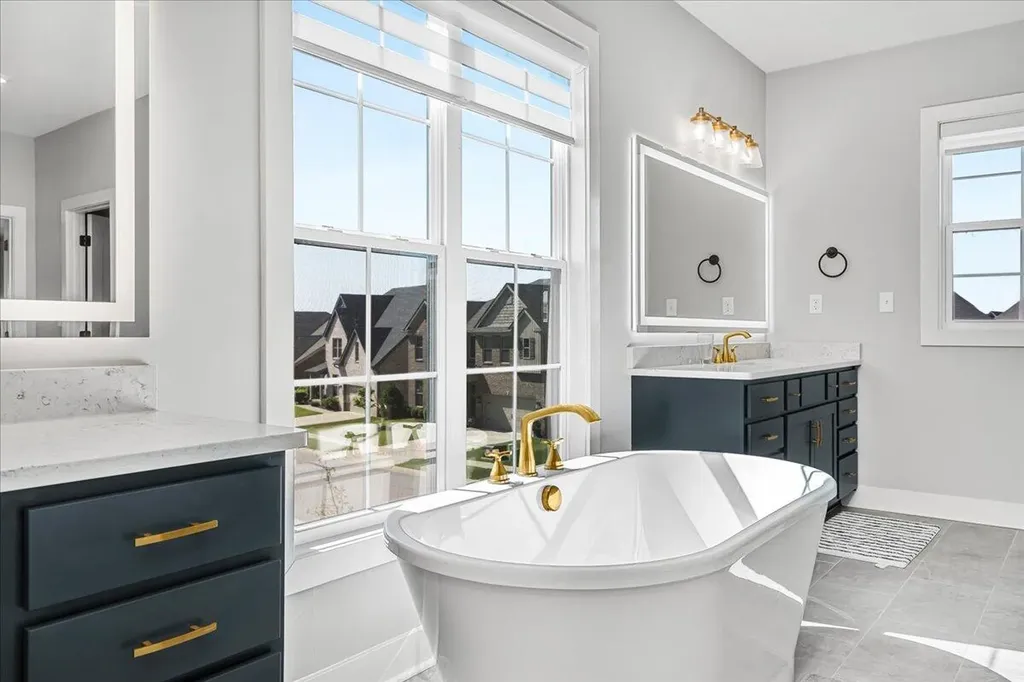 281 Squires Circle Lexington KY 40515