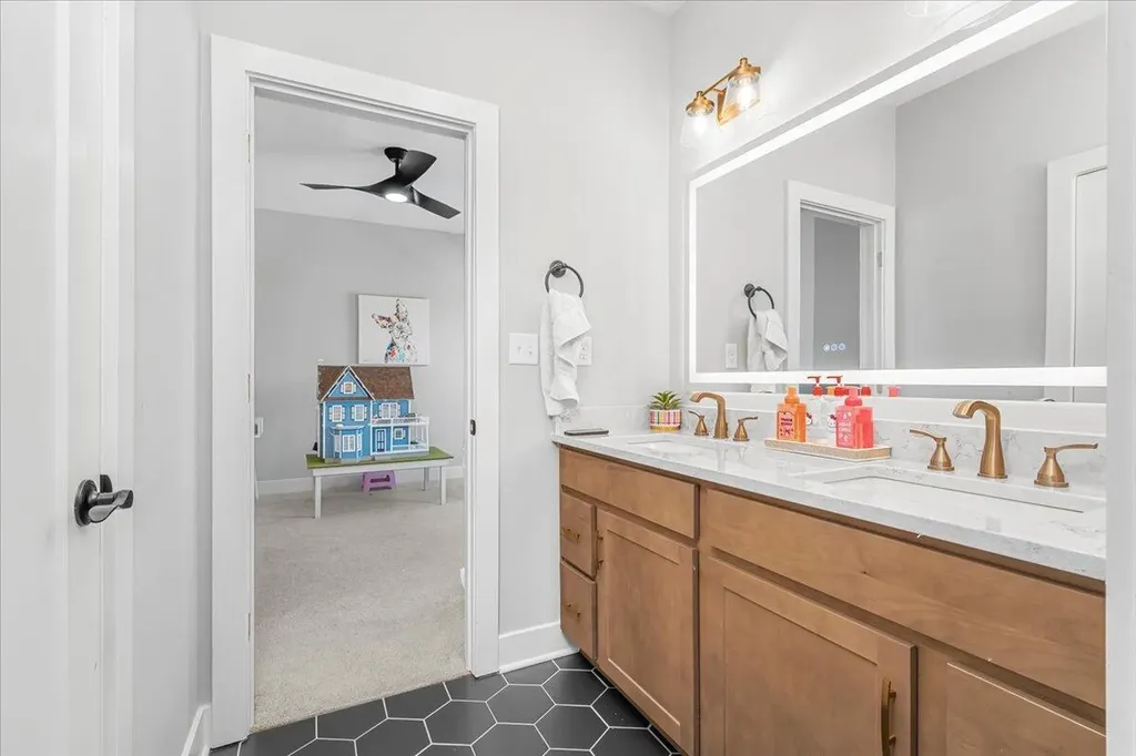 281 Squires Circle Lexington KY 40515