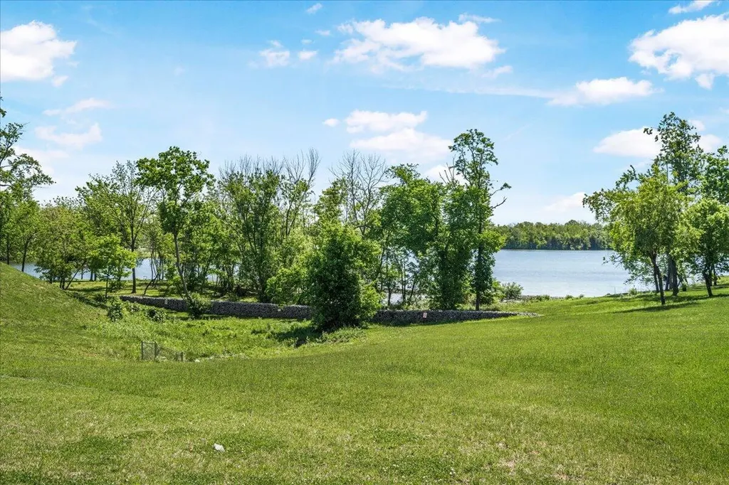 281 Squires Circle Lexington KY 40515