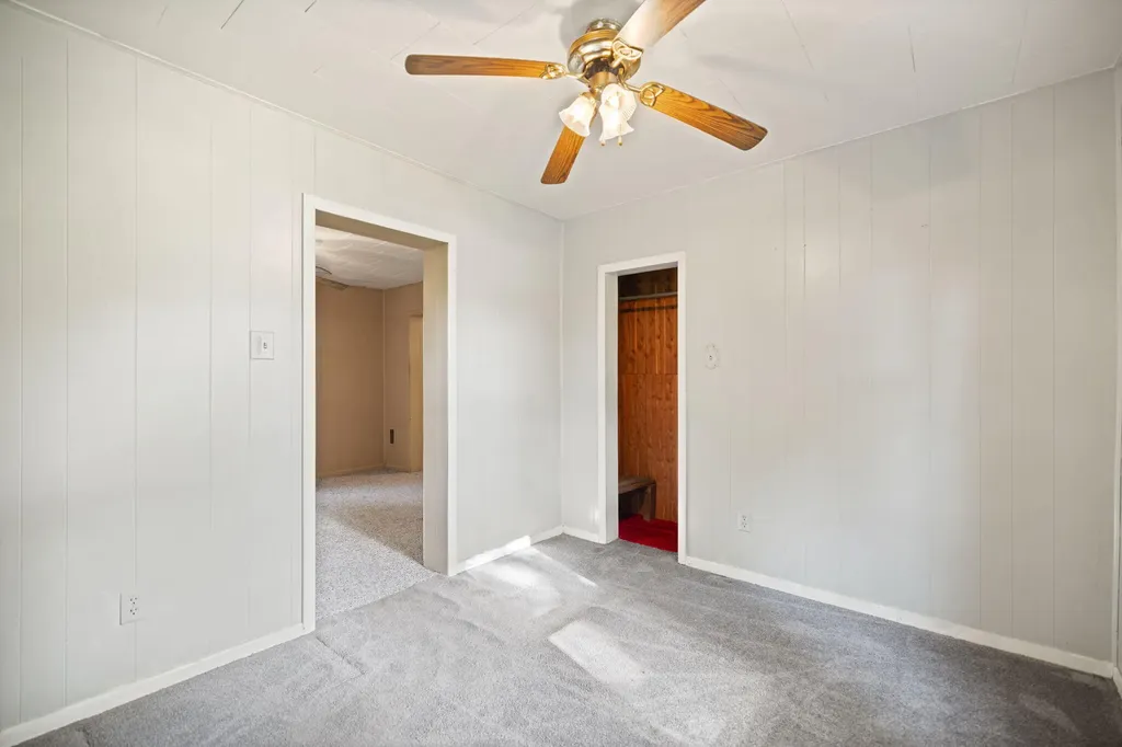 13 White Lane Vanceburg KY 41179