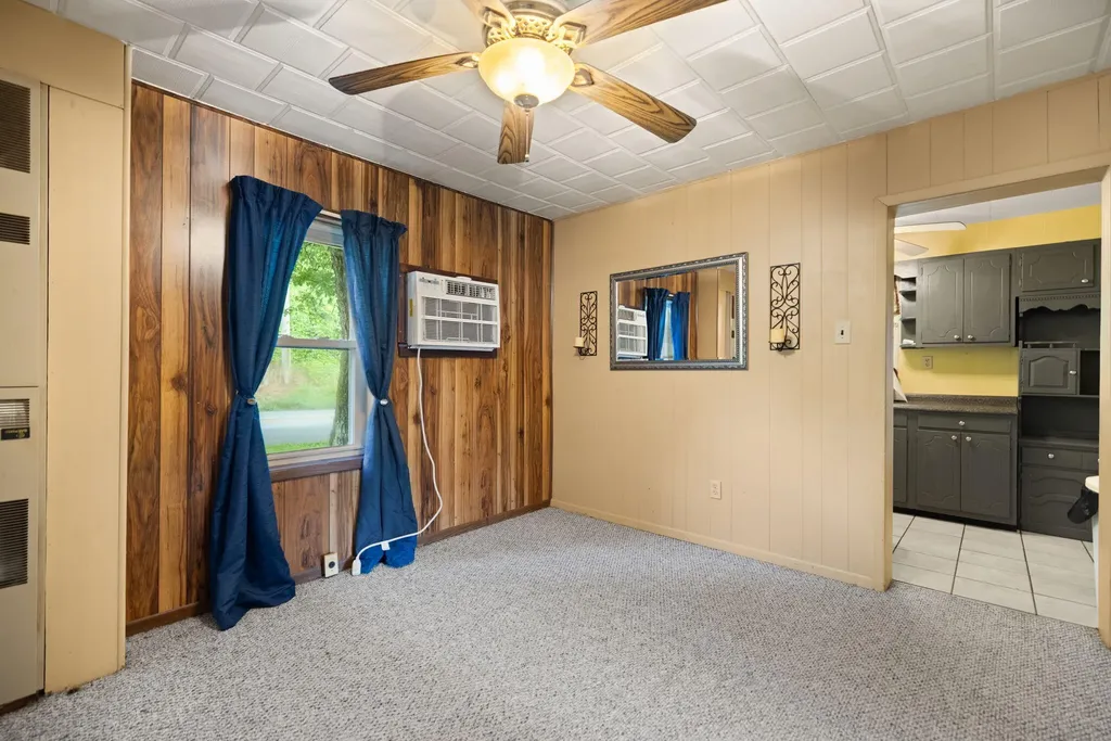 13 White Lane Vanceburg KY 41179