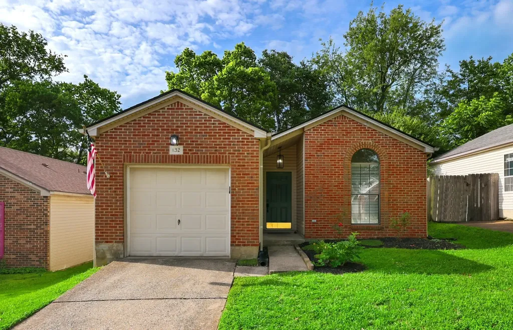 132 Ellemoor Lane Lexington KY 40515
