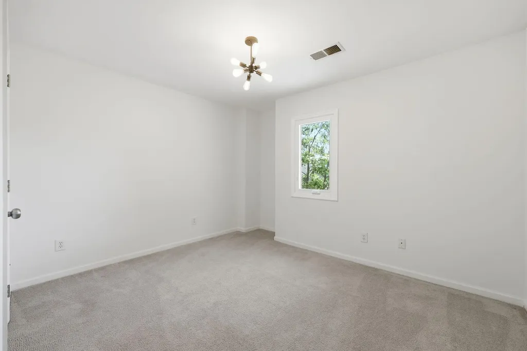 3637 Amick Way Lexington KY 40509