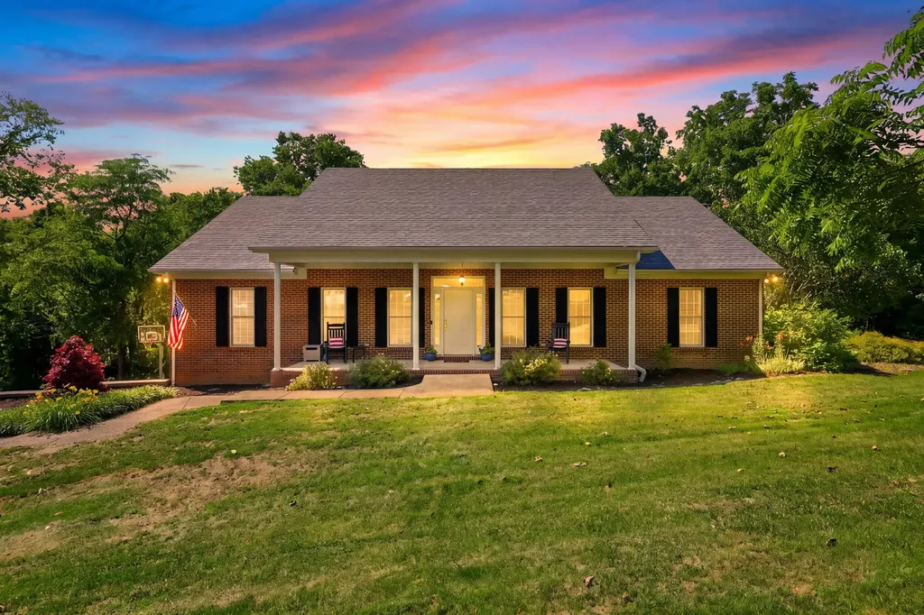 118 Green Sentinel Drive Nicholasville KY 40356