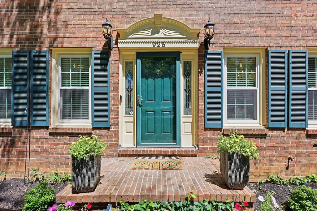925 Springwood Court Lexington KY 40515