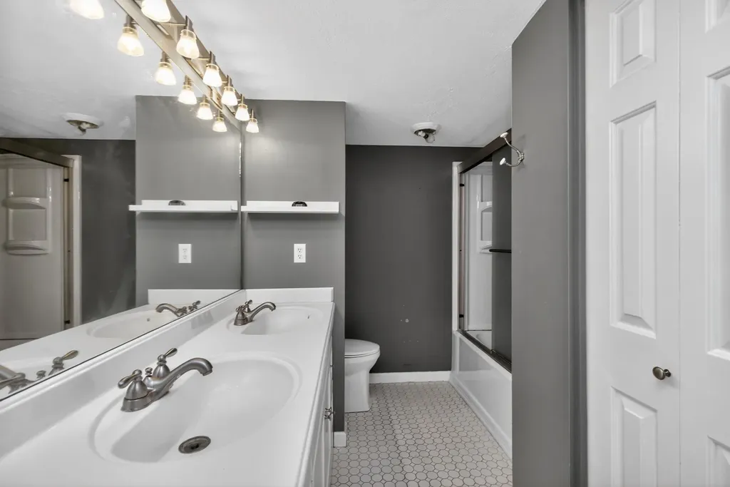 401 Redding Road Lexington KY 40517