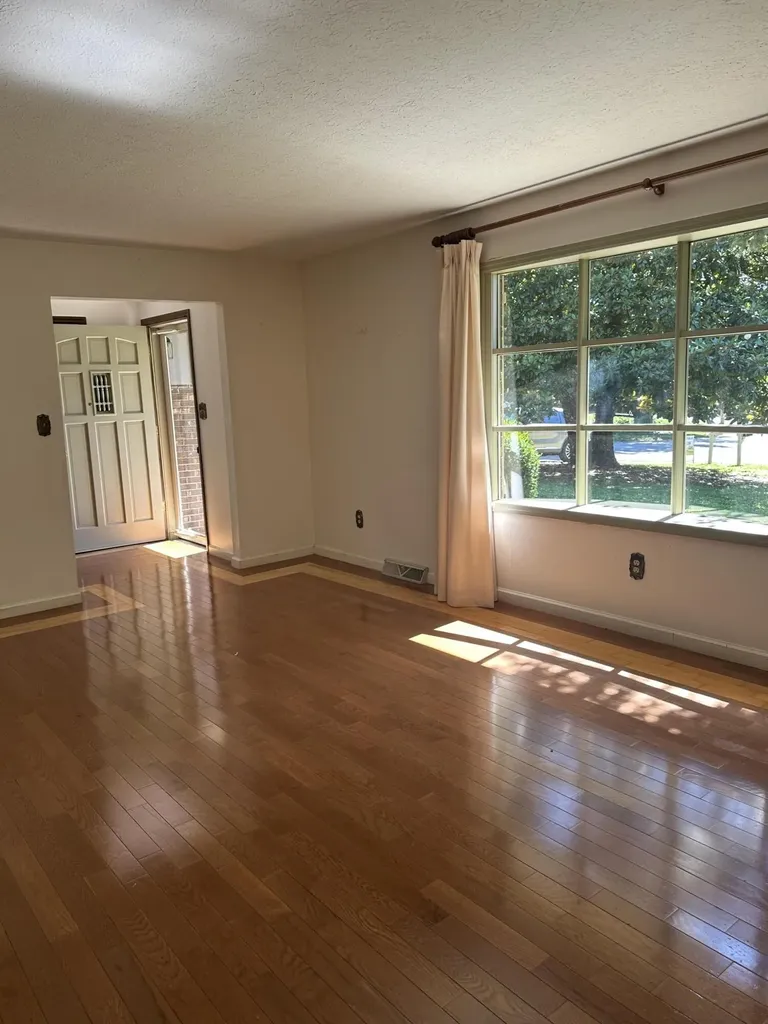 506 Koger Circle Somerset KY 42503