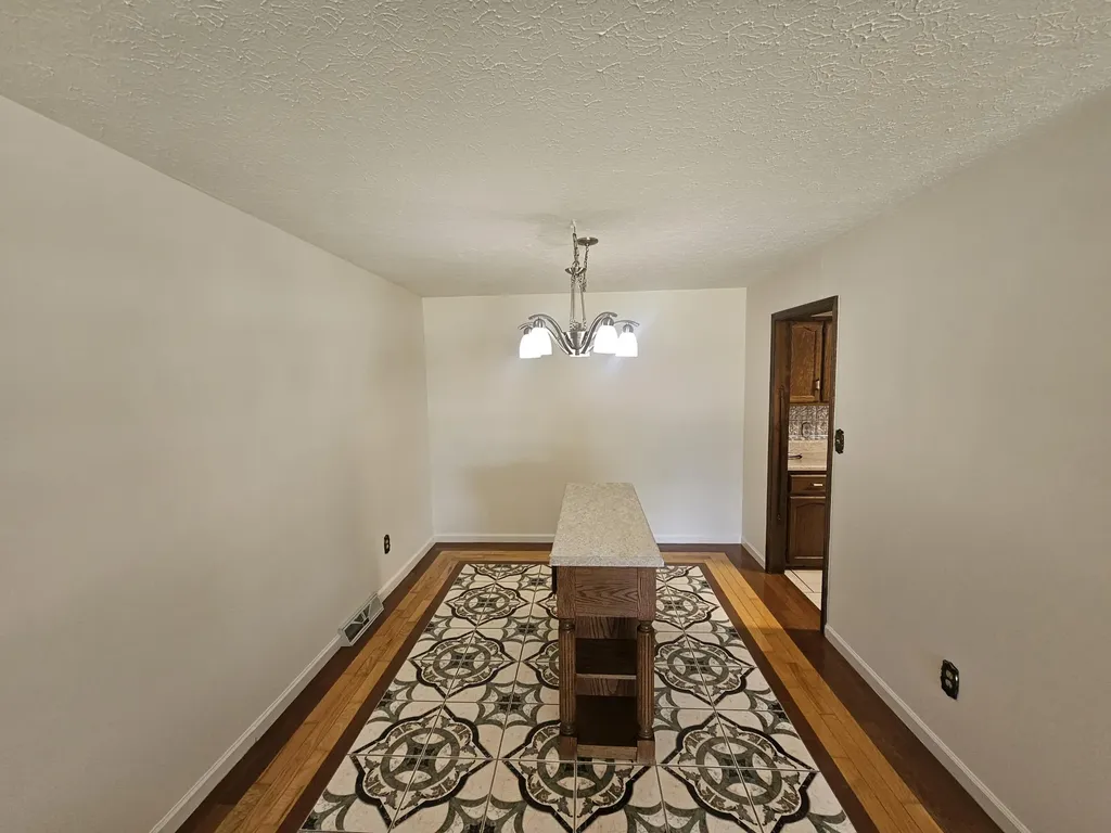 506 Koger Circle Somerset KY 42503