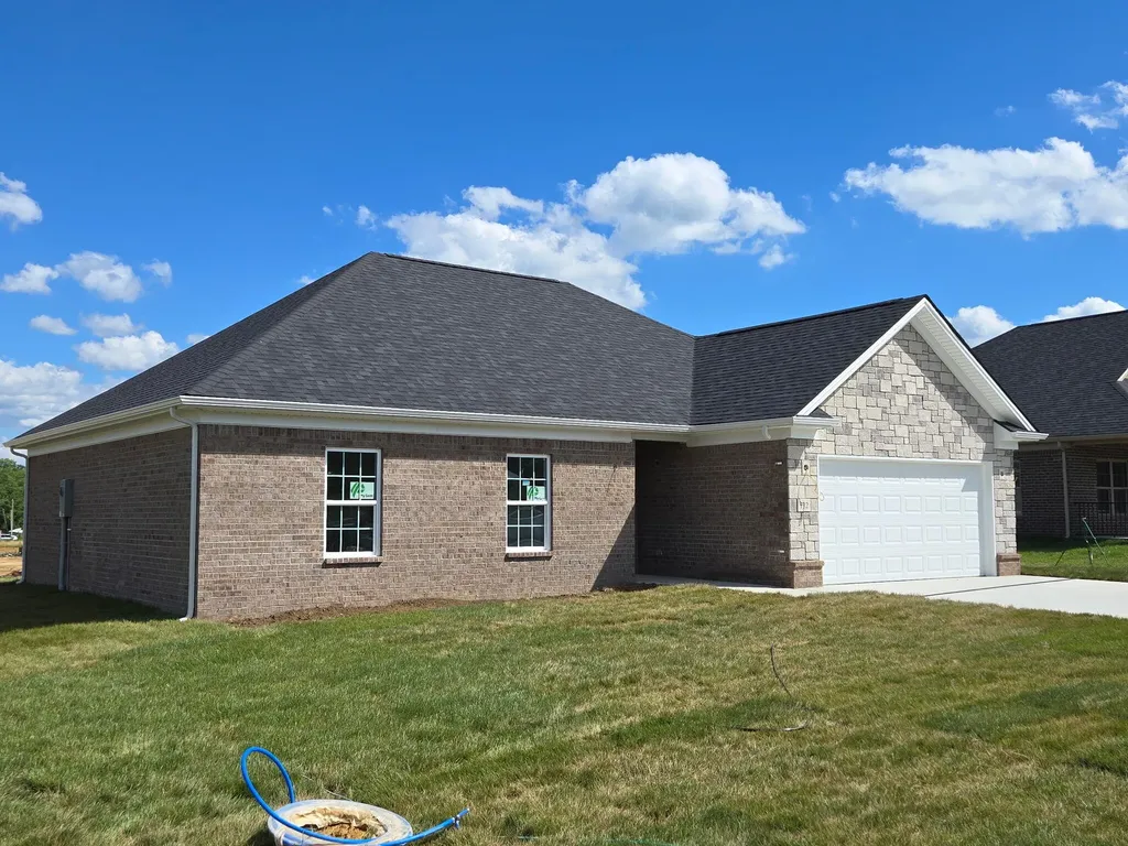 112 Canter Drive London KY 40744