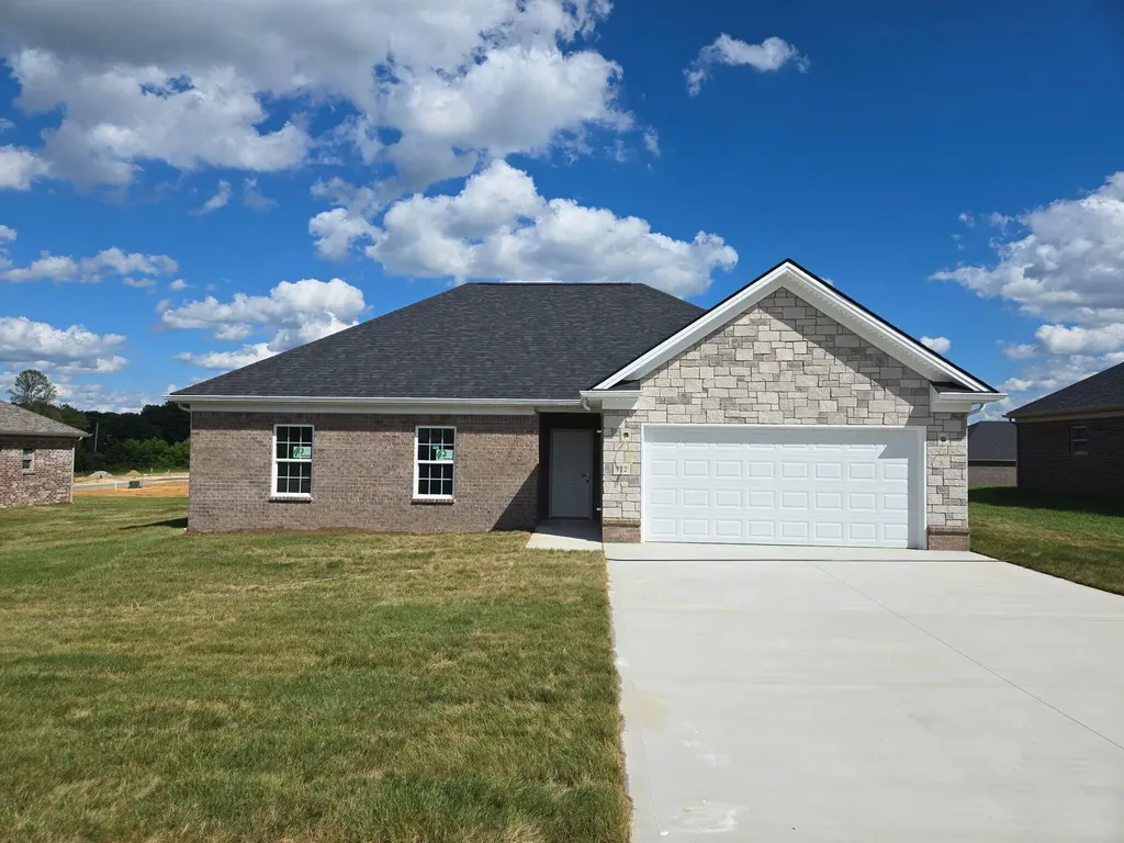 112 Canter Drive London KY 40744