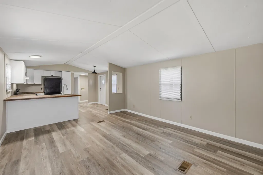 563 Constitution Drive Winchester KY 40391