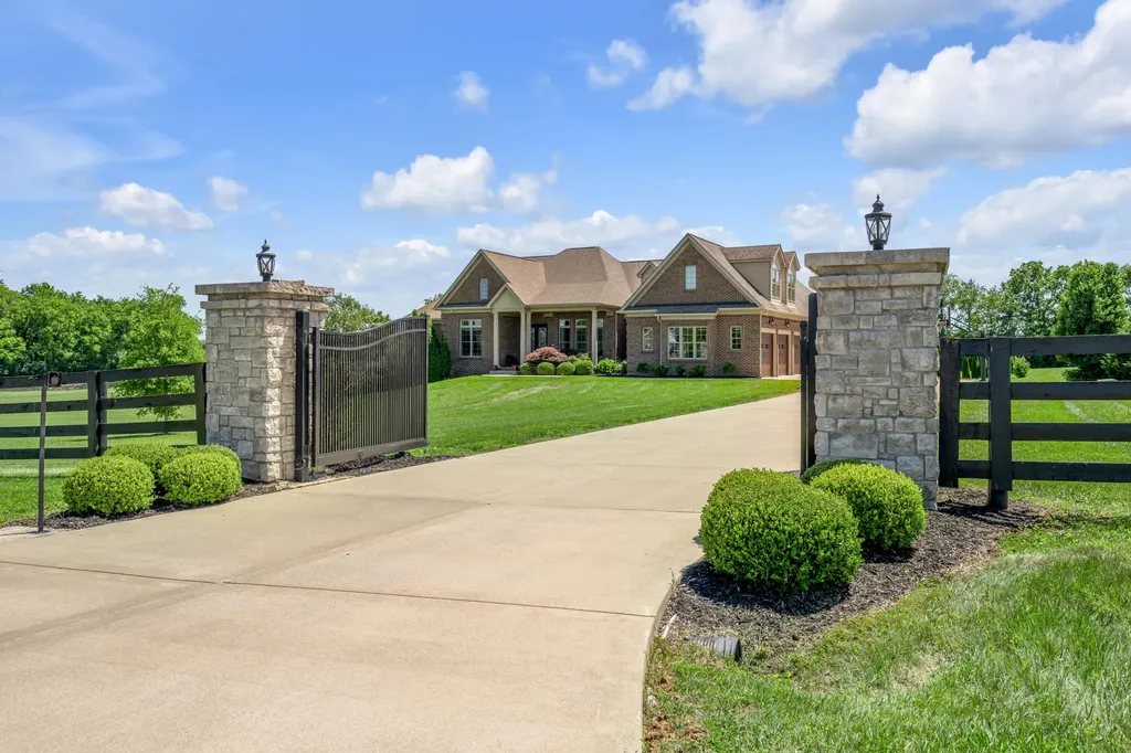 1650 Sahalee Drive Lexington KY 40511