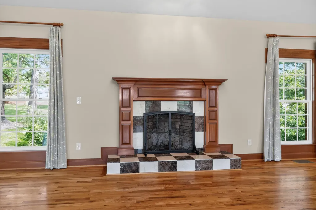 2035 Ky-1247 Stanford KY 40484