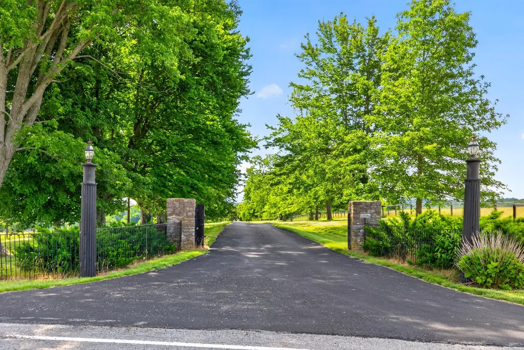 2035 Ky-1247 Stanford KY 40484