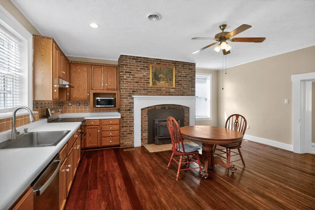 2035 Ky-1247 Stanford KY 40484