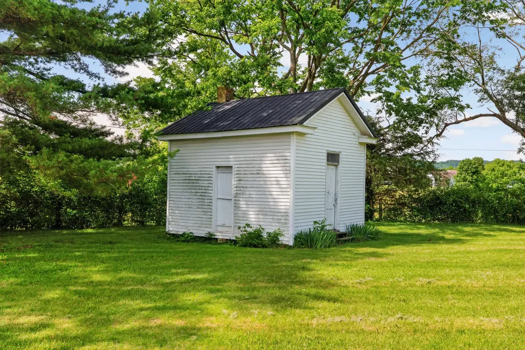 2035 Ky-1247 Stanford KY 40484