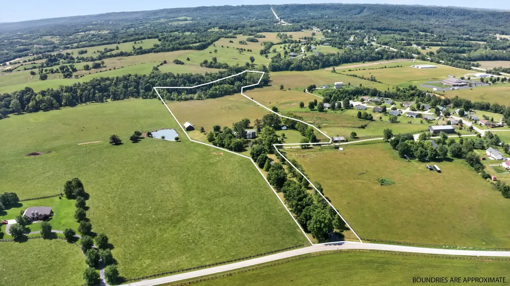 2035 Ky-1247 Stanford KY 40484