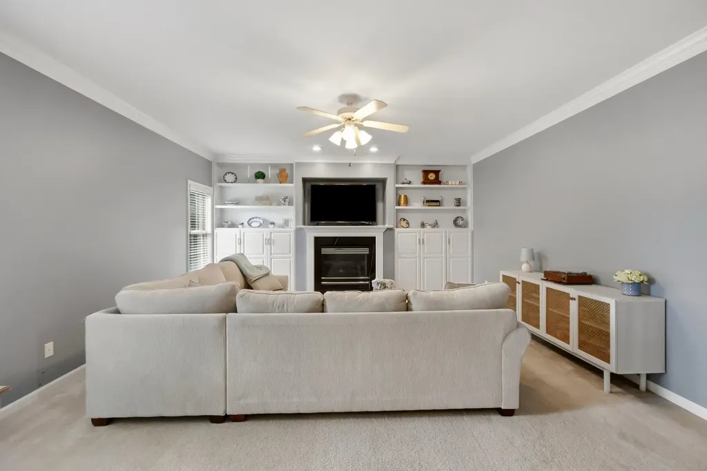 656 Emmett Creek Lane Lexington KY 40515