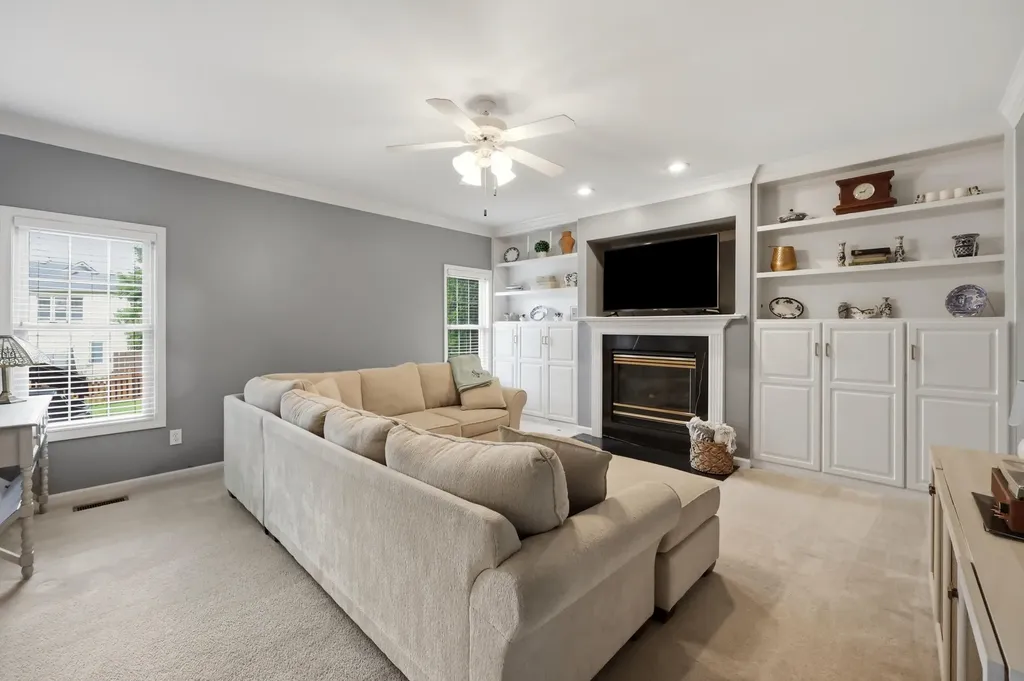 656 Emmett Creek Lane Lexington KY 40515