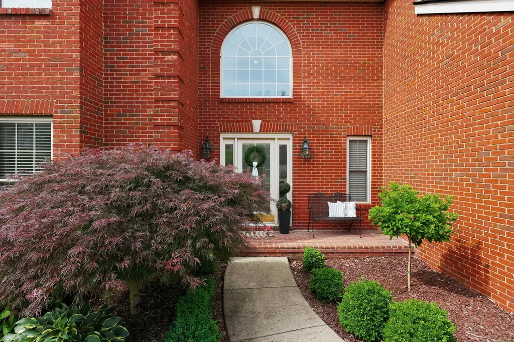 656 Emmett Creek Lane Lexington KY 40515