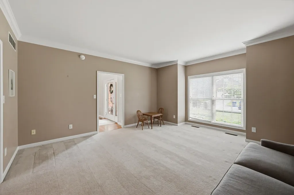 656 Emmett Creek Lane Lexington KY 40515