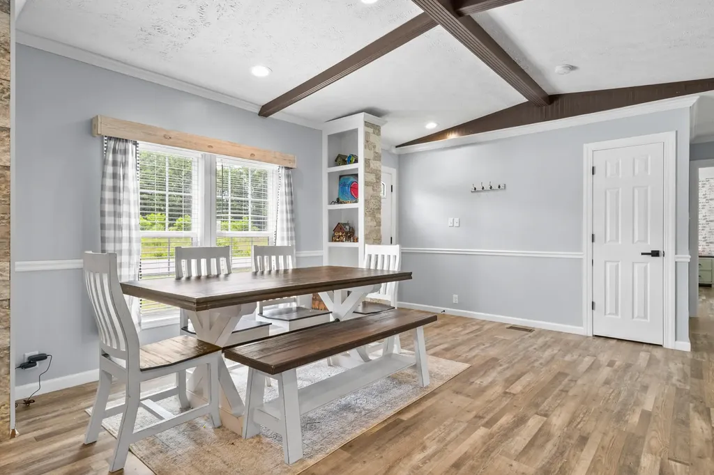 2953 Fariston Road London KY 40744