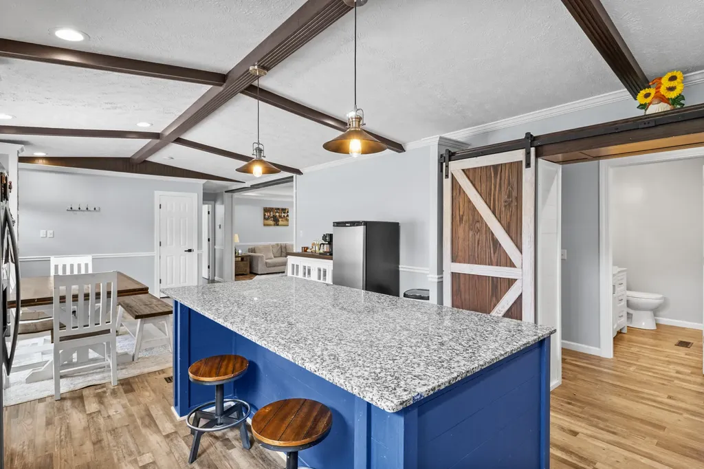 2953 Fariston Road London KY 40744