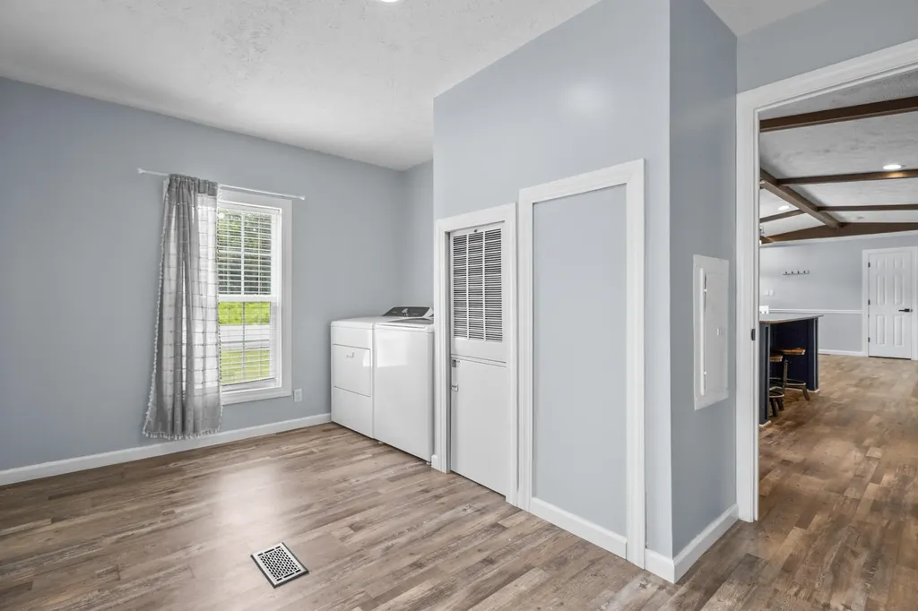 2953 Fariston Road London KY 40744